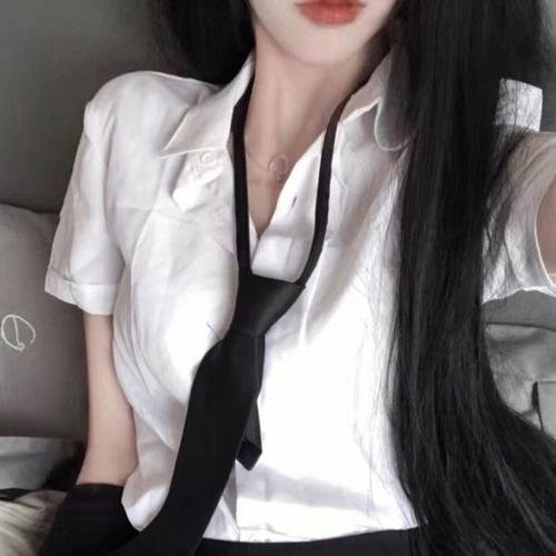 八个女人一台戏